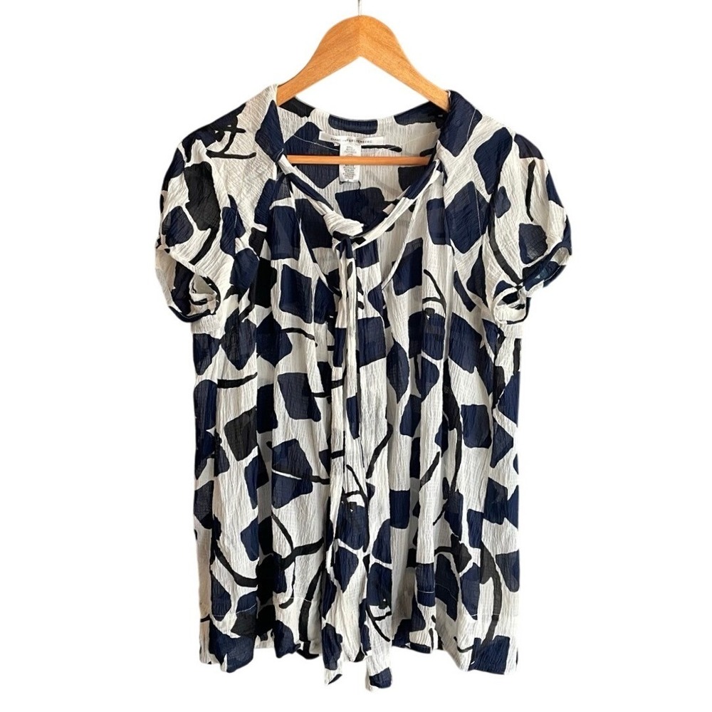 Diane von Furstenberg Size 6 DVF‎ Dalena Silk Tie Neck Top Abstract Print NWOT